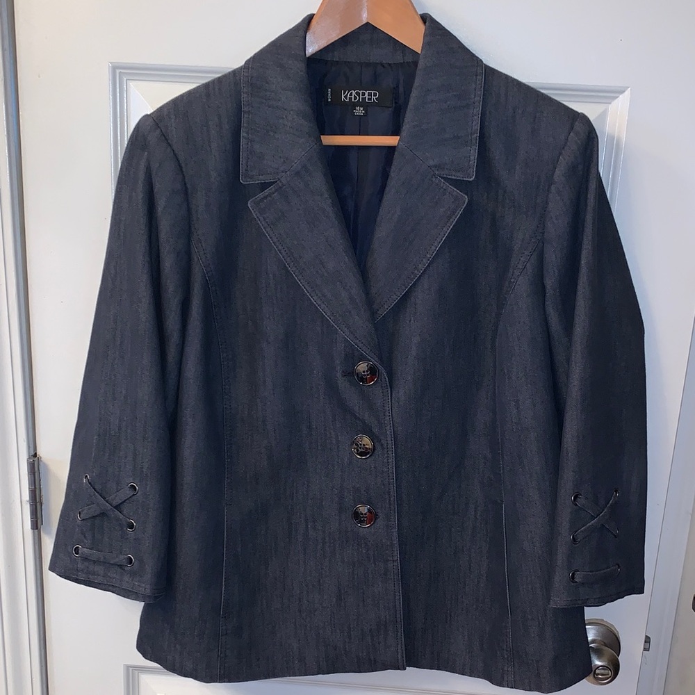 Kasper Women's Stylish Denim Blazer with Lace Sleeve Design